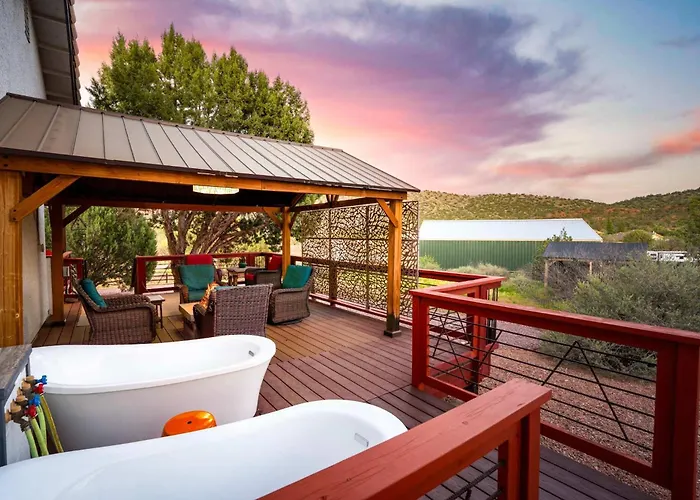 Private Indoor Pickleball Court & Red Rock Views Sedona