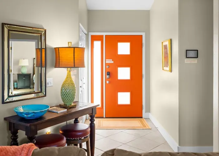 Private Indoor Pickleball Court & Red Rock Views