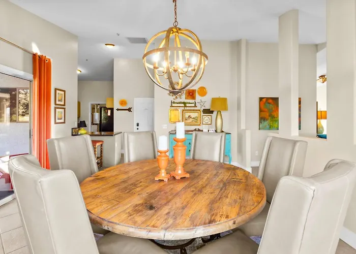 Private Indoor Pickleball Court & Red Rock Views *