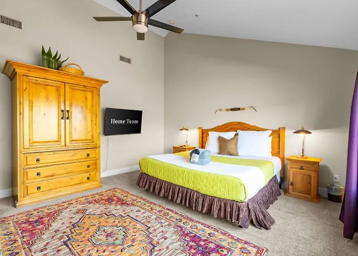 Holiday home Private Indoor Pickleball Court & Red Rock Views *