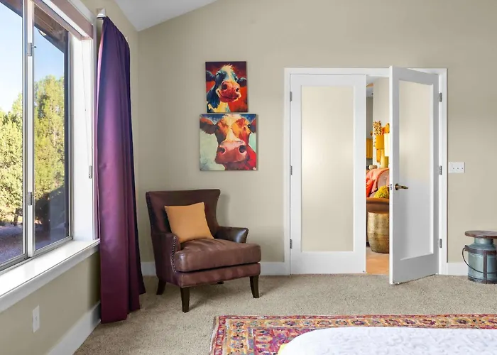 Private Indoor Pickleball Court & Red Rock Views Sedona